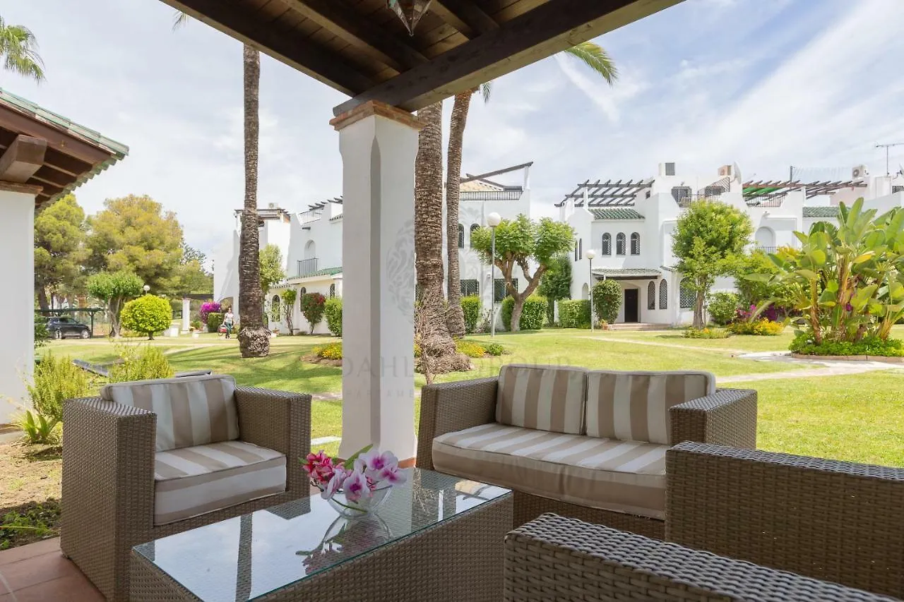 马尔韦利亚Nueva Andalucia Beach House By Dahlia Group别墅