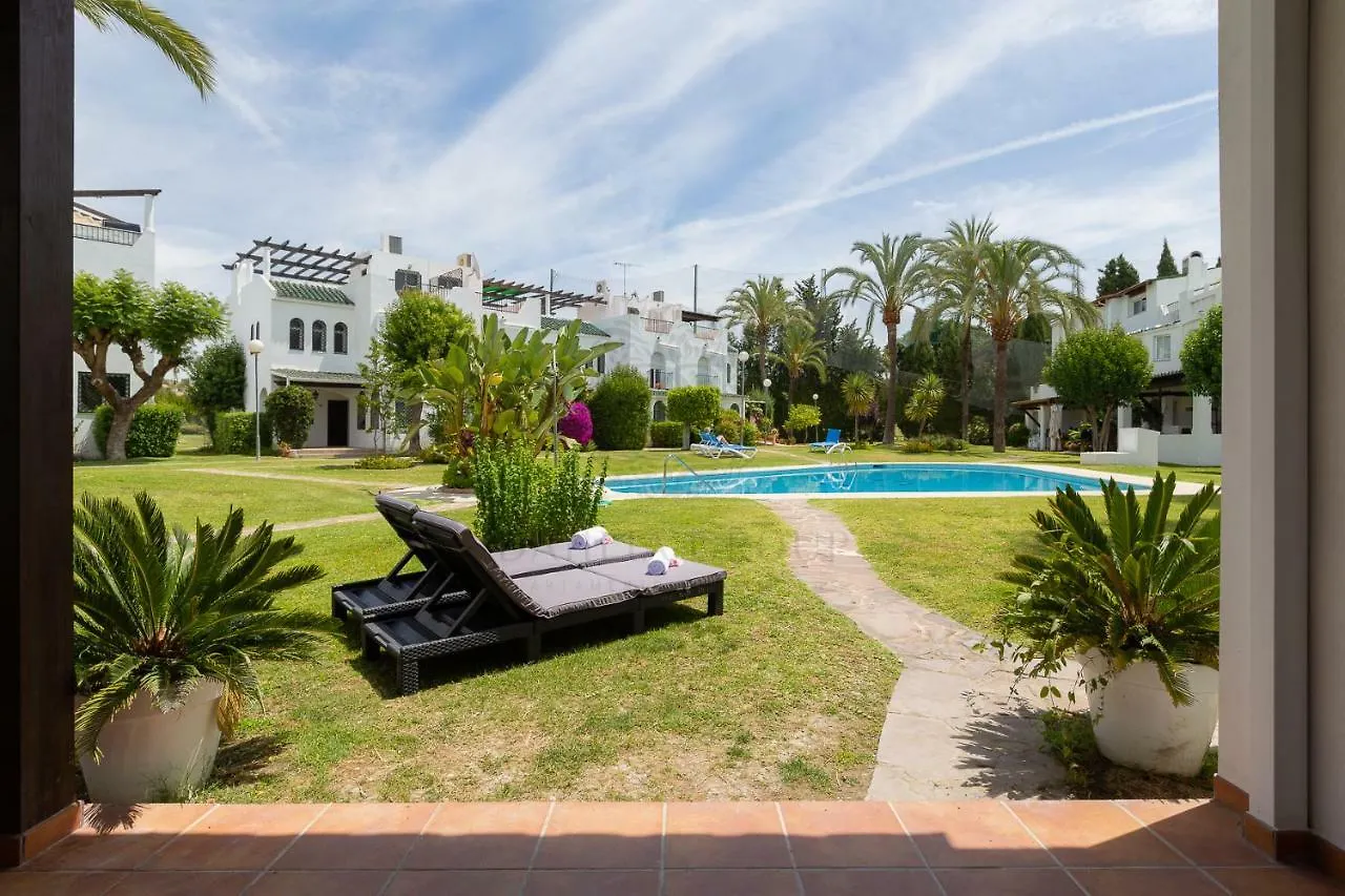 马尔韦利亚Nueva Andalucia Beach House By Dahlia Group别墅 西班牙