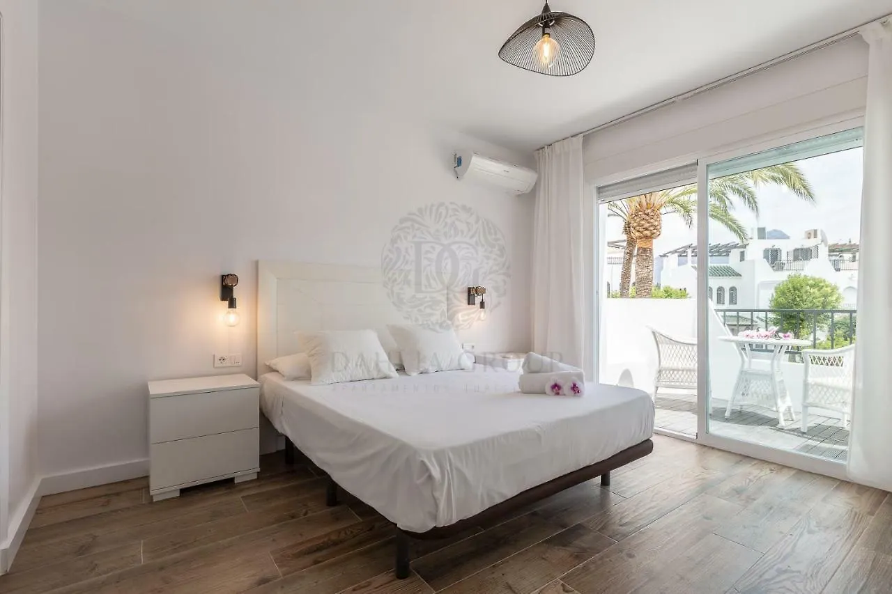 Nueva Andalucia Beach House By Dahlia Group Villa Marbella Spagna