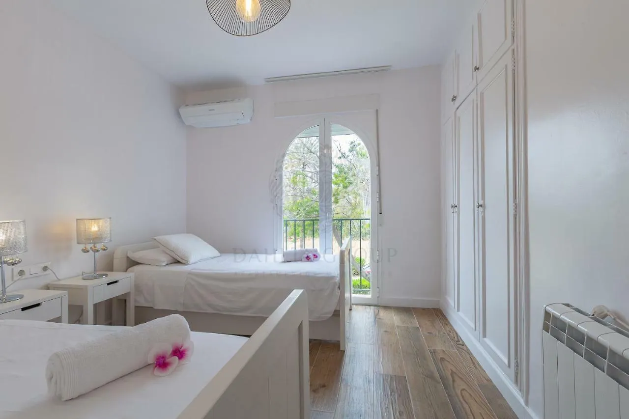 Nueva Andalucia Beach House By Dahlia Group Villa Marbella