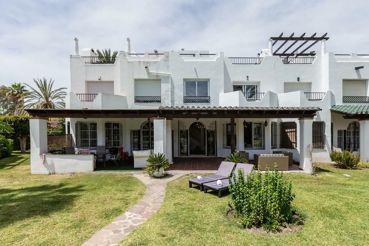 Nueva Andalucia Beach House By Dahlia Group Villa Marbella 0*,  Spagna